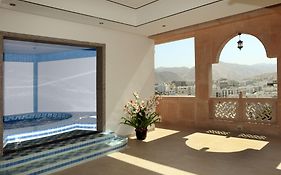 Platinum Hotel